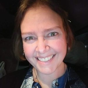 Meet your Posher, Stacey